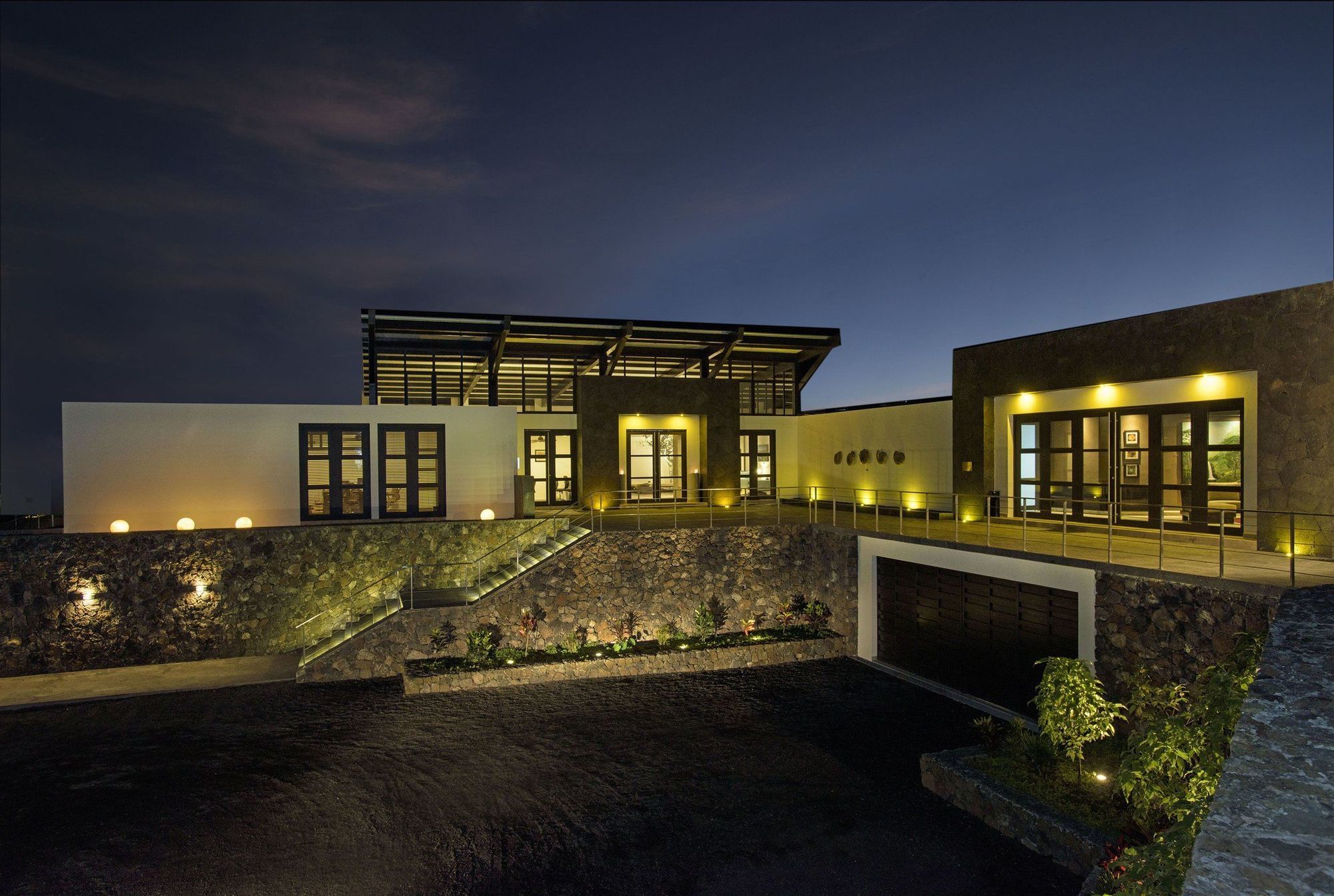 Pikaia Lodge Santa Cruz Island Εξωτερικό φωτογραφία