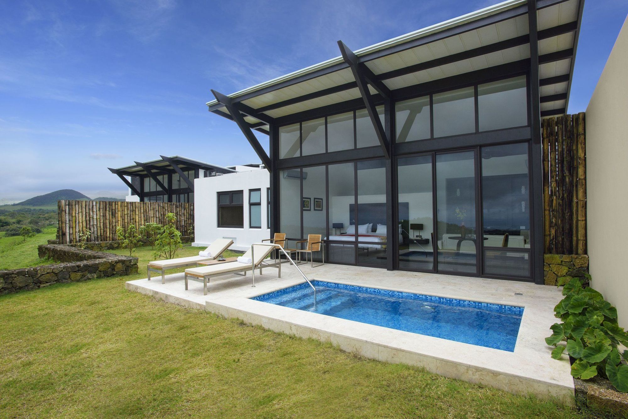Pikaia Lodge Santa Cruz Island Εξωτερικό φωτογραφία