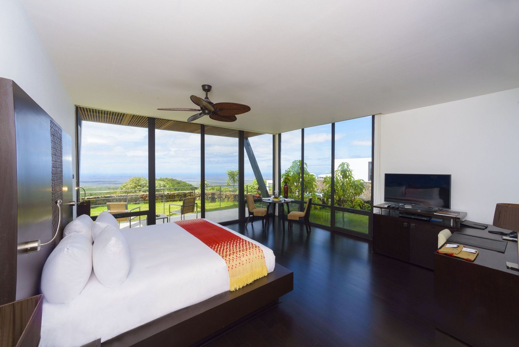 Pikaia Lodge Santa Cruz Island Εξωτερικό φωτογραφία