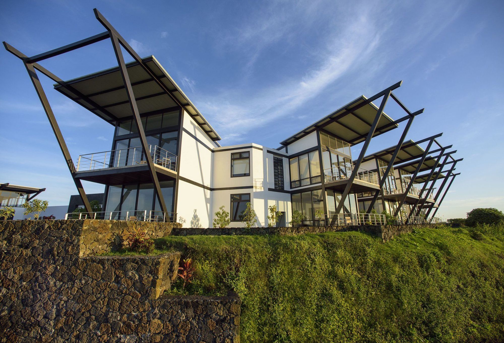 Pikaia Lodge Santa Cruz Island Εξωτερικό φωτογραφία